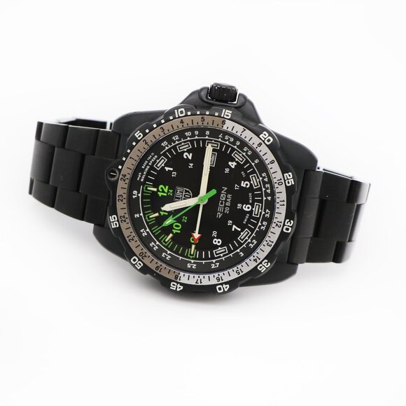LUMINOX Land Recon NAVSPC 8830 Watch - Picture 3 of 4